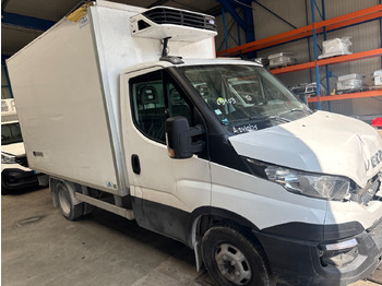 الشاحنات الصغيرة المبردة IVECO Daily 35c13