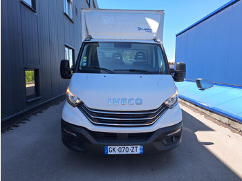 الشاحنات الصغيرة صندوق مغلق IVECO Daily 35c16