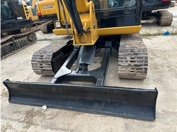 حفارة مصغرة CAT 306E2: صور 3