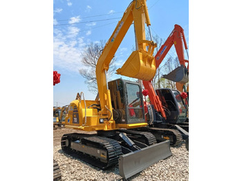 حفارات زحافة KOMATSU PC70