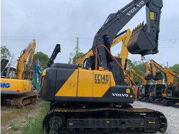 حفارات زحافة VOLVO EC140