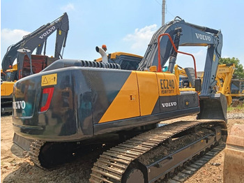 حفارات زحافة VOLVO EC240