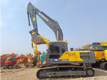 حفارات زحافة VOLVO EC240