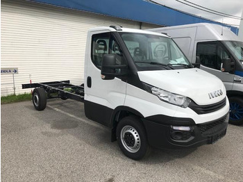 الشاسيه شاحنة IVECO Daily 35s18