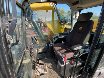 حفارات زحافة JCB JS220, LC, Bager: صور 5