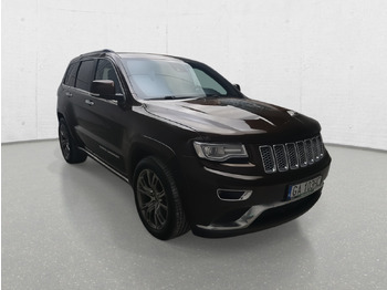 سيارة دفع رباعي JEEP