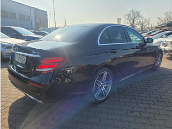 سيارة MERCEDES BENZ E 220 D 4MATIC SEDAN: صور 4