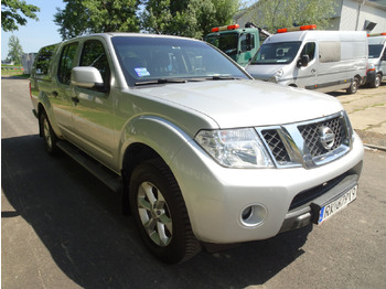 شاحنة البيك أب NISSAN Navara