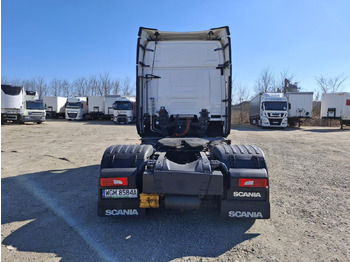 شاحنة جرار SCANIA R410  CIĄGNIK SIODŁOWY: صور 4