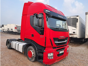 شاحنة جرار IVECO