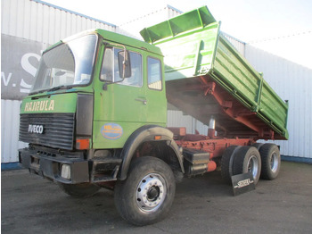 قلابات IVECO Magirus