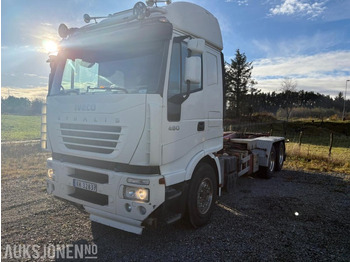 شاحنة ذات الخطاف IVECO