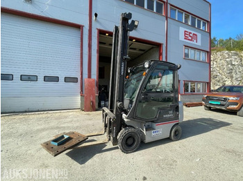 رافعة شوكية NISSAN