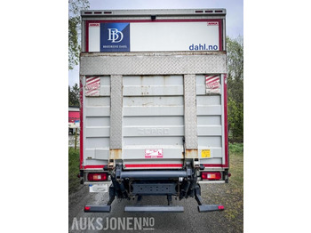 بصندوق مغلق شاحنة 2016 Volvo FE - 320 - Distribusjons lastebil med bakløft - Gått kun 264.000 km: صور 5