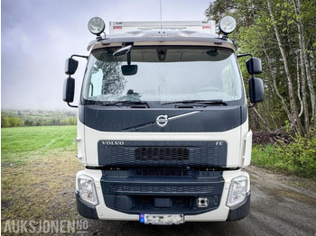 بصندوق مغلق شاحنة 2016 Volvo FE - 320 - Distribusjons lastebil med bakløft - Gått kun 264.000 km: صور 2