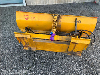 الآلات والماكينات الزراعية