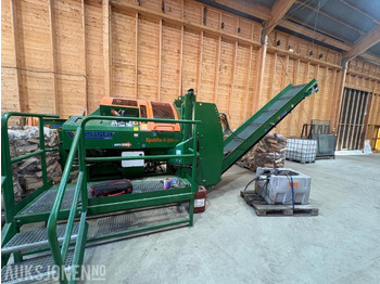 الآلات والماكينات الزراعية