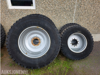 الآلات والماكينات الزراعية JOHN DEERE 6930