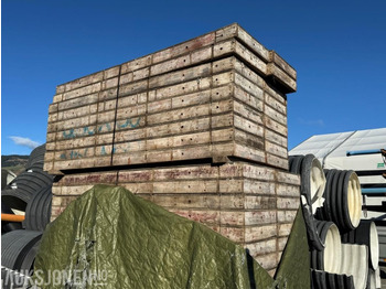 معدات البناء