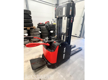 معدات المناولة HANGCHA