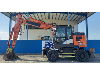 حفارة على عجلات HITACHI ZX145W