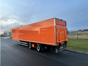 مبردة نصف مقطورة Krone 2- Assige Koeltrailer Carrier / laadklep / stuuras tridec: صور 3