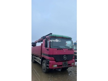 شاحنات مسطحة, شاحنة كرين Mercedes-Benz Actros MP1: صور 3