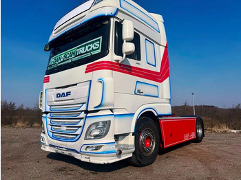 شاحنة جرار DAF XF 450