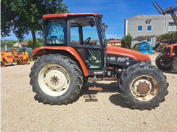 جرار NEW HOLLAND