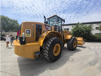 اللودر بعجل CATERPILLAR 966H