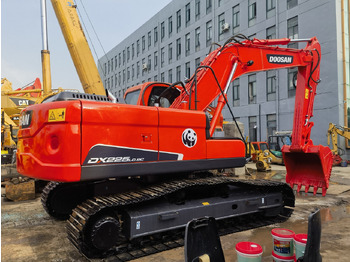 حفارات زحافة DOOSAN DX225LC