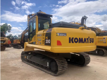 حفارات زحافة KOMATSU PC200-8