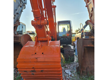 حفارة HITACHI ZX210