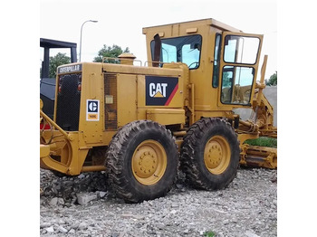آلة تسوية الأرض CATERPILLAR 140H