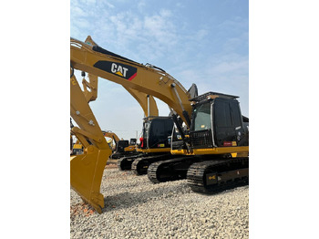 حفارات زحافة CATERPILLAR 320D