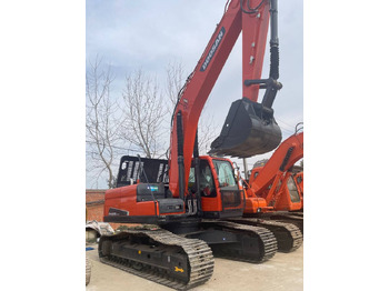 حفارات زحافة DOOSAN DX225LCA