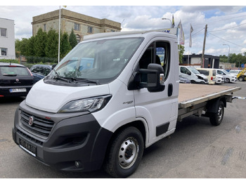 الشاحنات الصغيرة المسطحة FIAT Ducato 2.3