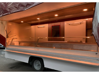 عربة الطعام