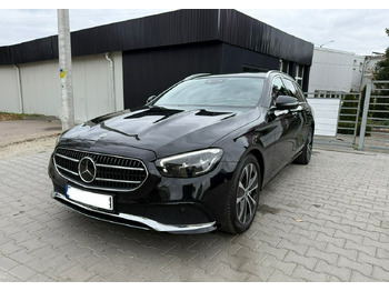 سيارة MERCEDES-BENZ