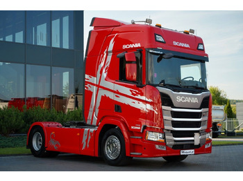 شاحنة جرار SCANIA R 450