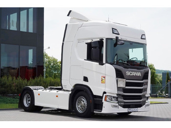 شاحنة جرار SCANIA R 450
