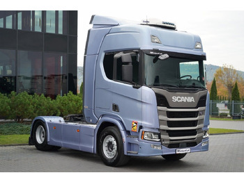 شاحنة جرار SCANIA R 500