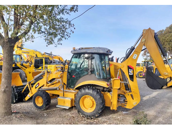 حفار متعدد الاستخدام CATERPILLAR 420F