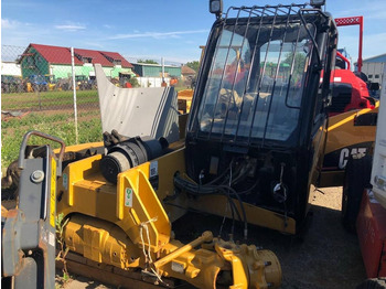 رافعة تلسكوبية CATERPILLAR TH