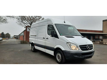 فان MERCEDES-BENZ