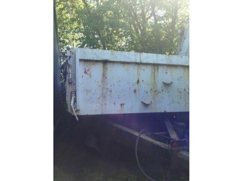 قلابة مقطورة RENDERS