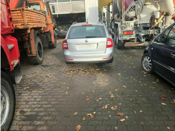 سيارة Skoda Octavia Scout Vollausst. 105 KW: صور 3