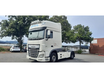 شاحنة جرار DAF XF 106 460