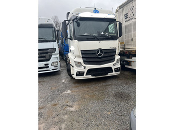 شاحنة جرار MERCEDES-BENZ Actros 1842