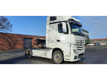 شاحنة جرار MERCEDES-BENZ Actros 1845